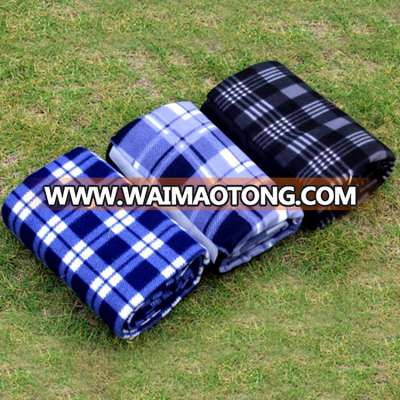 The Lord is used for outdoor travel and outings cheap wholesale picnic blanket