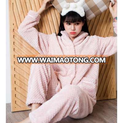 china supplier soft handfeeling 100% polyester bathrobe with cheap price