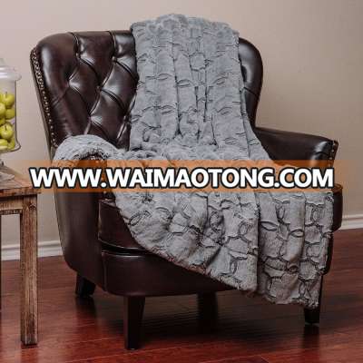 Beautiful Geometric Pattern Plush Sherpa Gray Fur Microfiber Throw Blanket